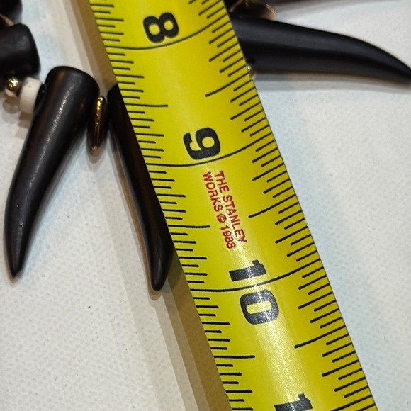 Aldo Wolf Claw Gold and Black Pendant Necklace - Picture 4 of 7